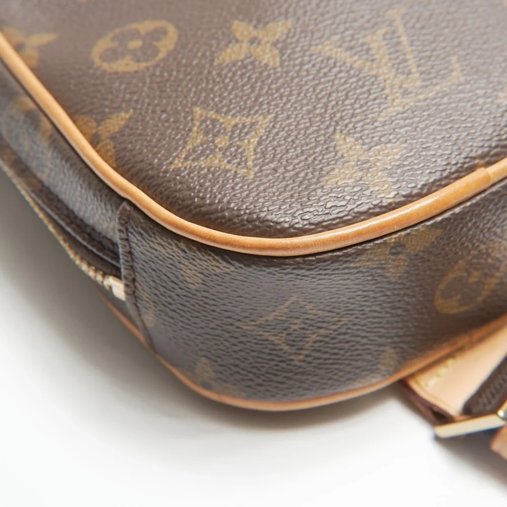 LOUIS VUITTON Brown Monogram Pochette Shoulder Bag